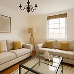 3 Bed Apartment In St John\'S Wood